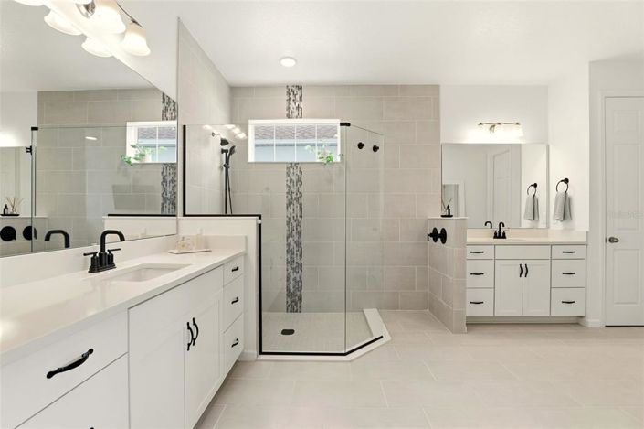 Image No.24-4 Bed House for sale