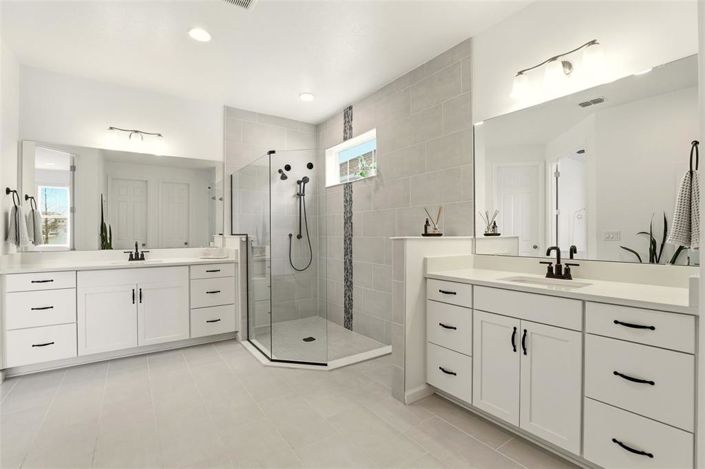 Image No.25-4 Bed House for sale