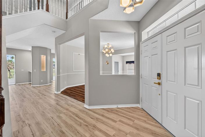 Image No.7-5 Bed House for sale