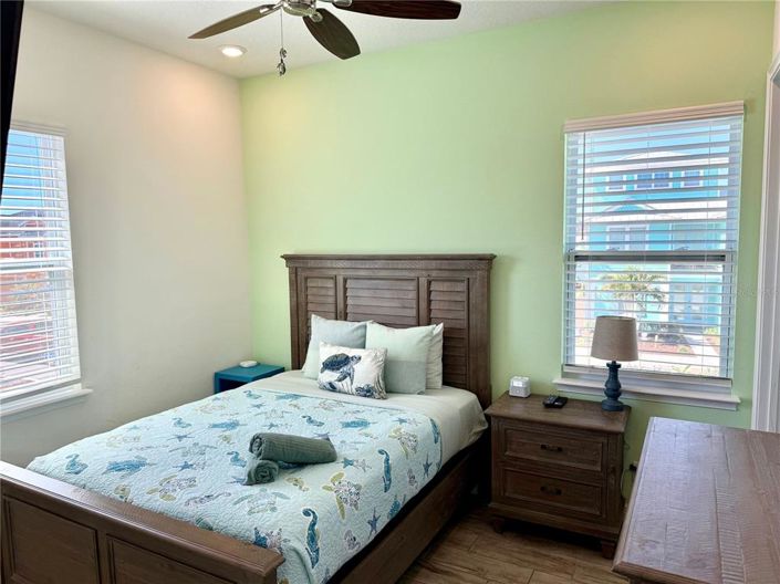 Image No.13-4 Bed Townhouse for sale