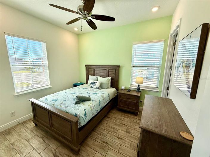 Image No.16-4 Bed Townhouse for sale