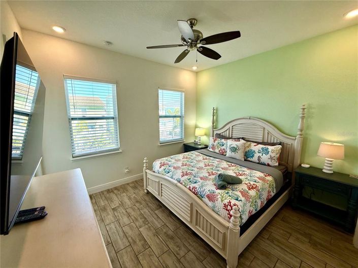 Image No.19-4 Bed Townhouse for sale