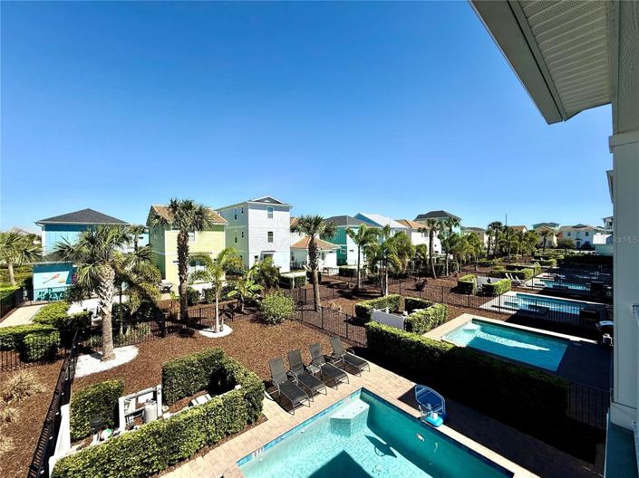 Image No.26-4 Bed Townhouse for sale