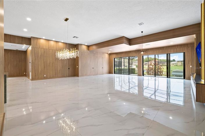 Image No.20-5 Bed House for sale