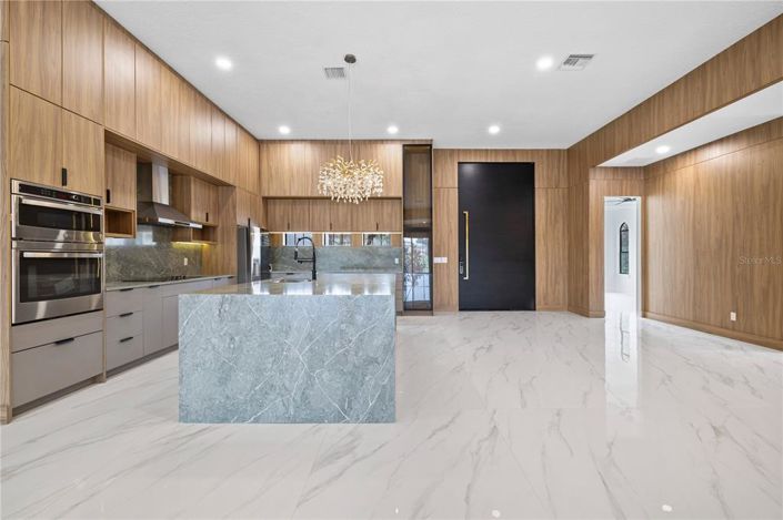 Image No.22-5 Bed House for sale