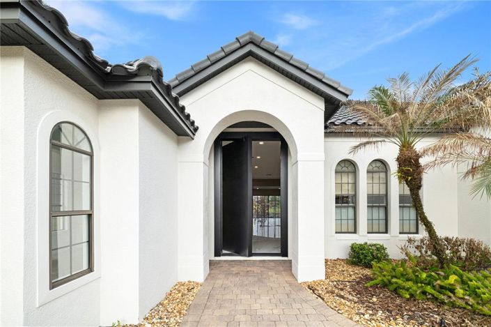 Image No.3-5 Bed House for sale