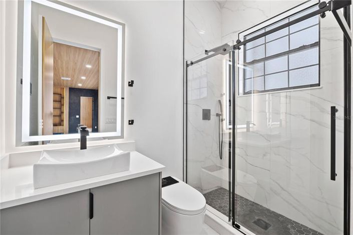 Image No.37-5 Bed House for sale