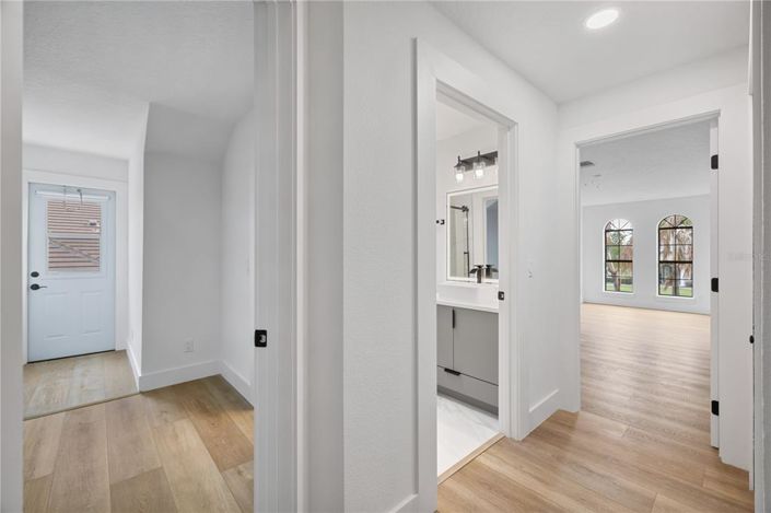 Image No.52-5 Bed House for sale