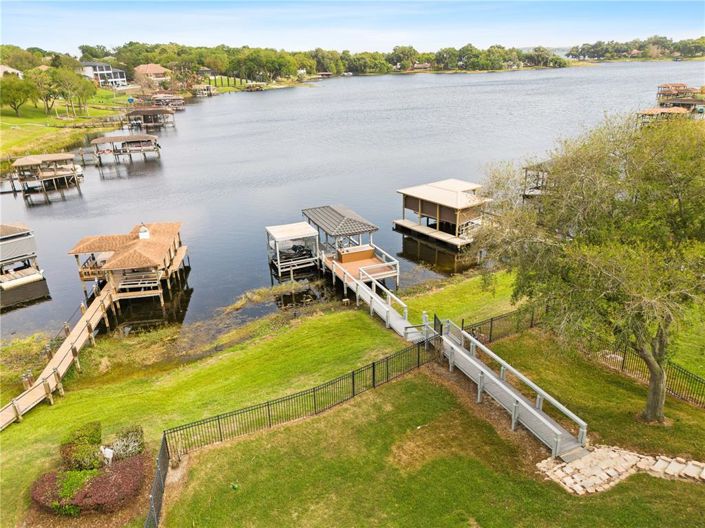 Image No.8-5 Bed House for sale