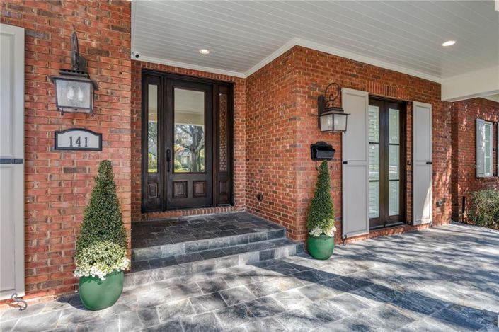 Image No.3-5 Bed House for sale