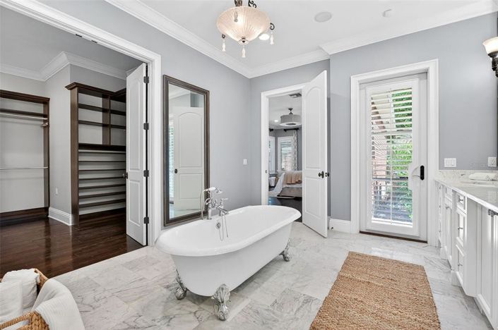 Image No.36-5 Bed House for sale