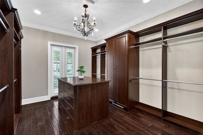 Image No.39-5 Bed House for sale