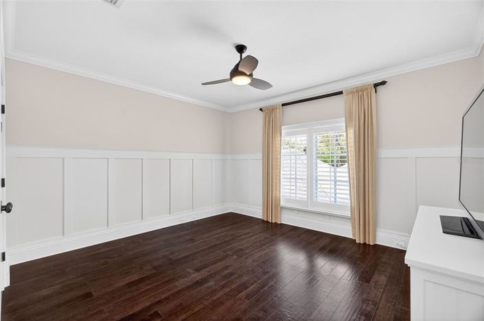 Image No.44-5 Bed House for sale