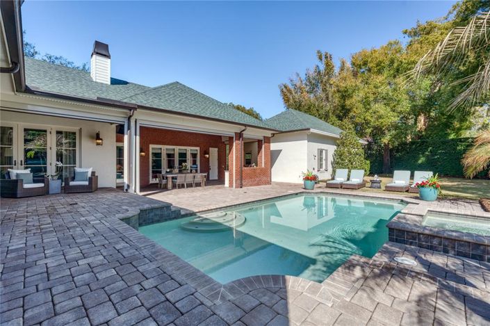 Image No.56-5 Bed House for sale