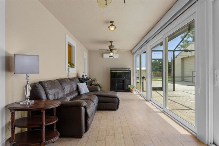 Image No.34-3 Bed House for sale