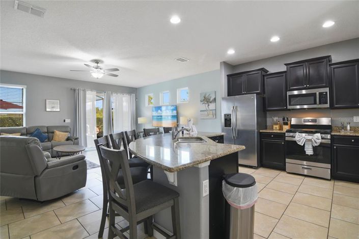 Image No.4-6 Bed House for sale