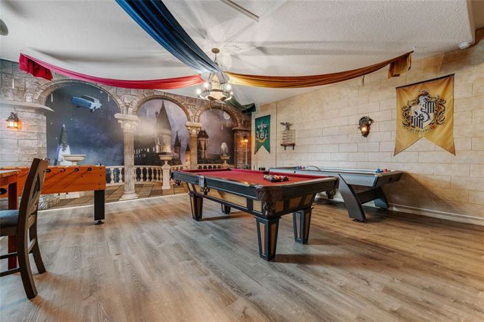 Image No.5-6 Bed House for sale