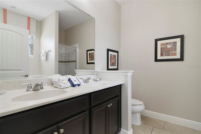 Image No.8-6 Bed House for sale