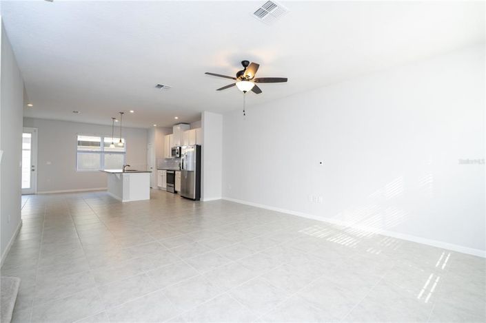 Image No.12-3 Bed Townhouse for sale