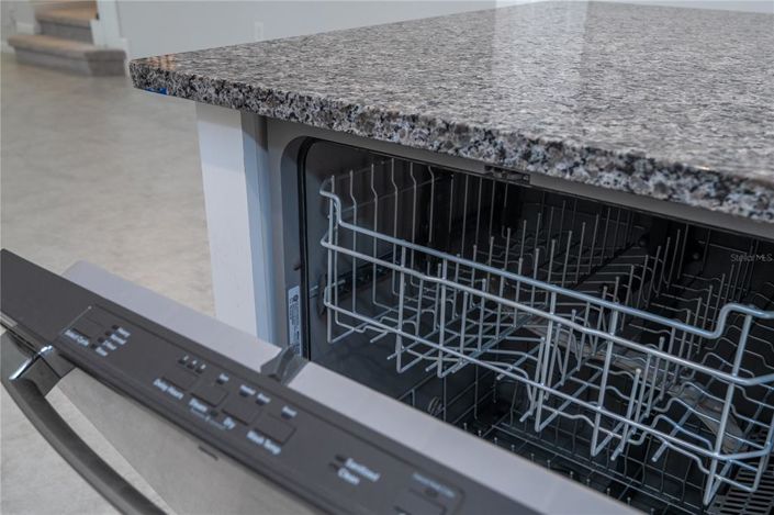 Image No.25-3 Bed Townhouse for sale