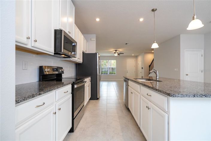 Image No.26-3 Bed Townhouse for sale