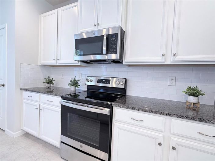 Image No.27-3 Bed Townhouse for sale