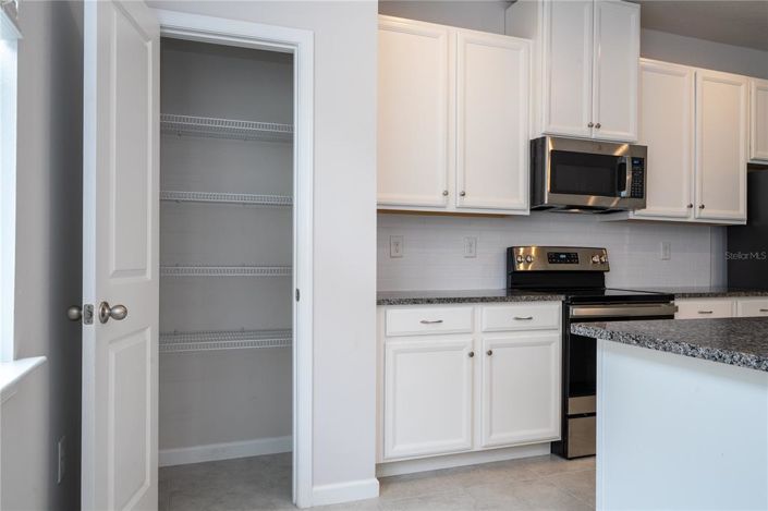 Image No.28-3 Bed Townhouse for sale