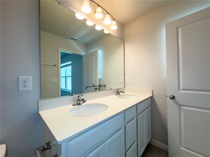 Image No.38-3 Bed Townhouse for sale