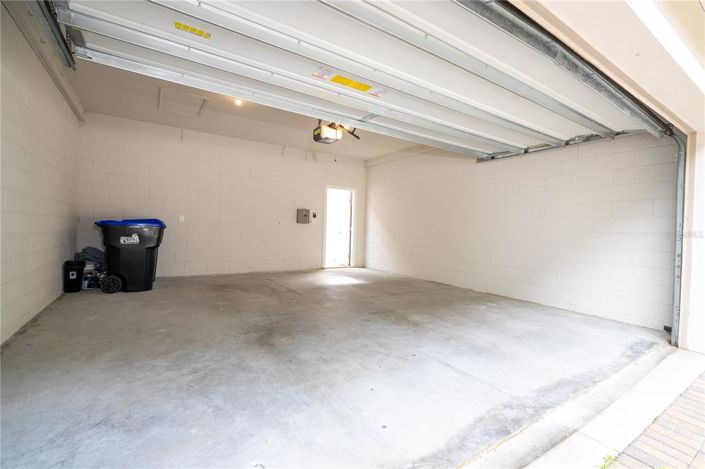 Image No.56-3 Bed Townhouse for sale