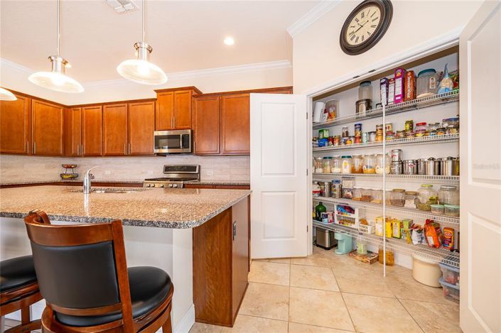 Image No.12-3 Bed House for sale