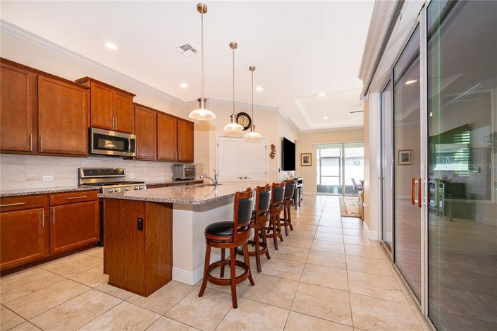 Image No.8-3 Bed House for sale