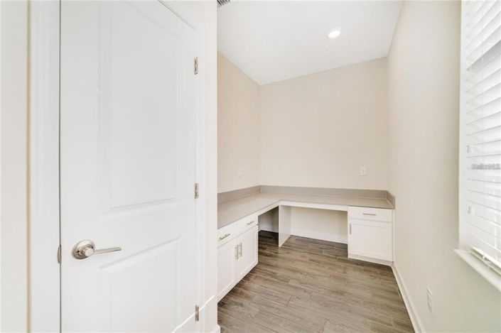 Image No.7-5 Bed House for sale