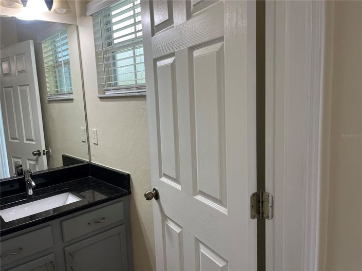 Image No.8-3 Bed Townhouse for sale