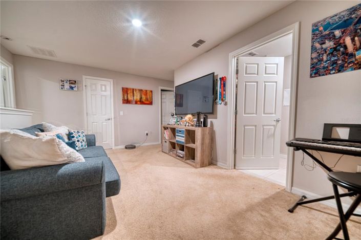 Image No.10-3 Bed Townhouse for sale