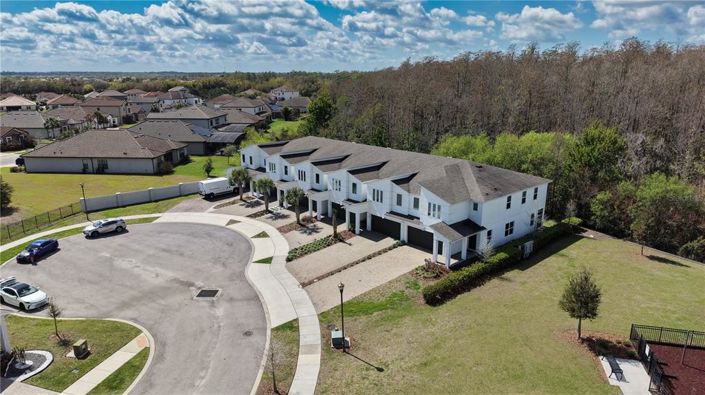 Image No.30-3 Bed Townhouse for sale