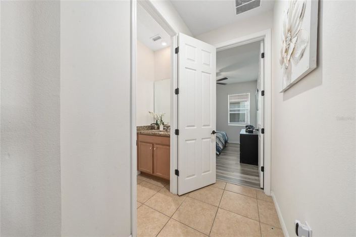 Image No.17-4 Bed House for sale