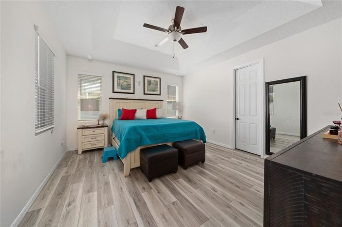 Image No.27-4 Bed House for sale