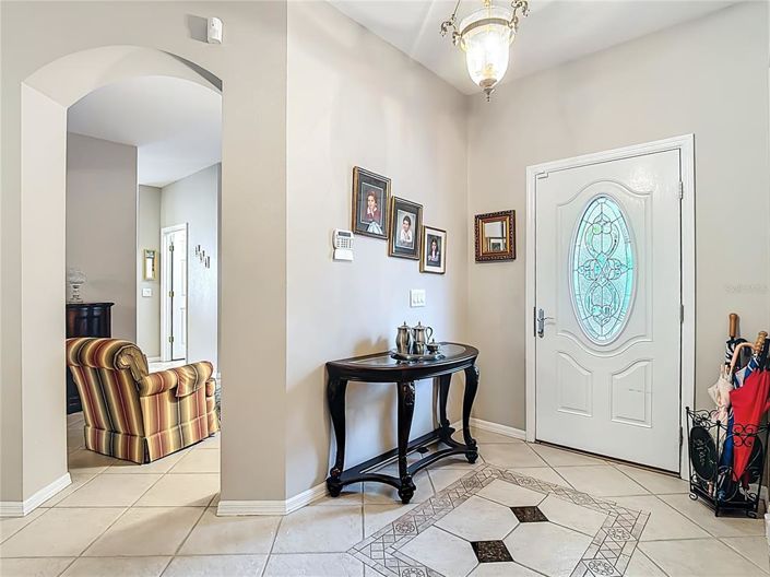 Image No.11-3 Bed House for sale