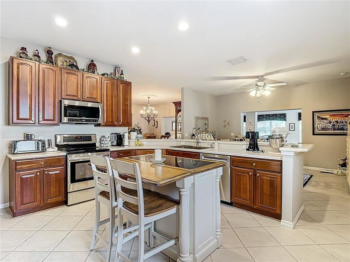 Image No.18-3 Bed House for sale