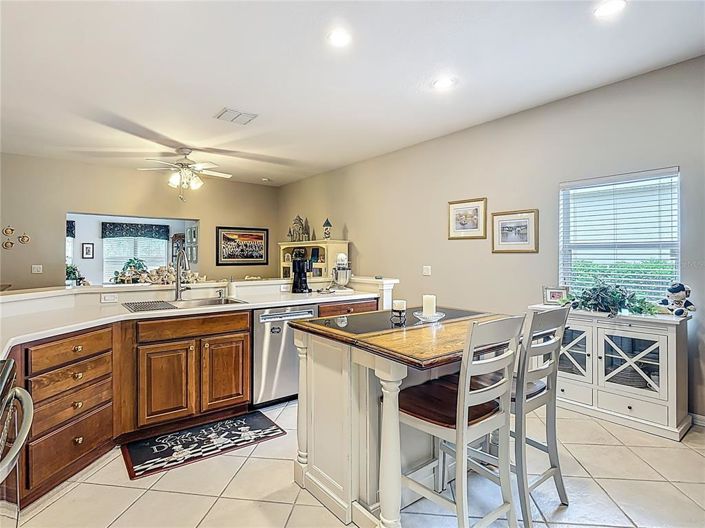 Image No.19-3 Bed House for sale