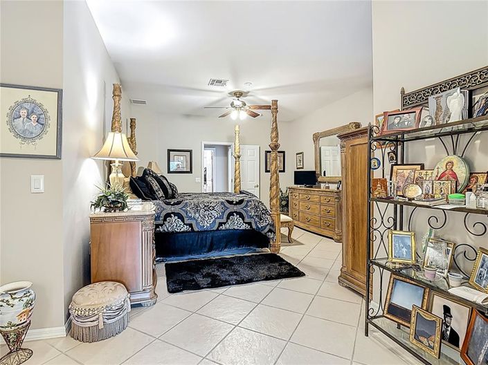 Image No.42-3 Bed House for sale