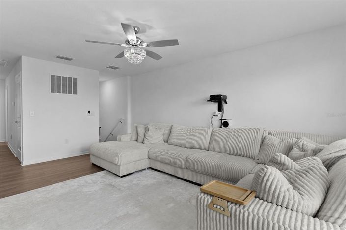 Image No.20-4 Bed House for sale