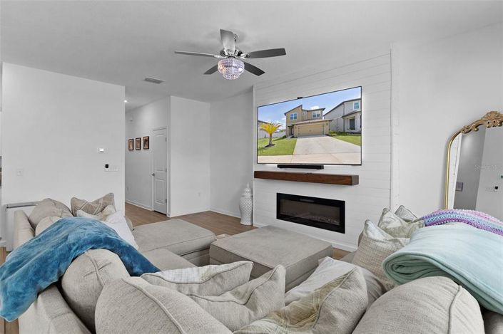 Image No.9-4 Bed House for sale