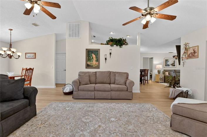 Image No.8-Maison de 3 chambres à vendre à Saint John