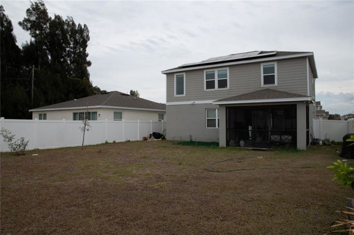 Image No.10-3 Bed House for sale