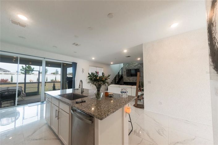 Image No.18-3 Bed House for sale