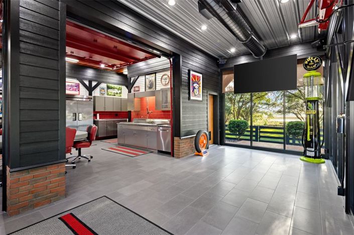 Image No.13-3 Bed House for sale