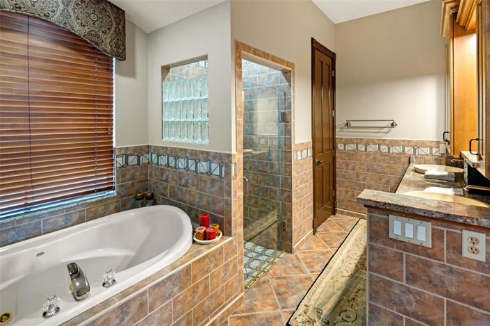 Image No.37-3 Bed House for sale