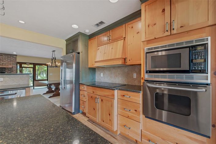 Image No.13-3 Bed House for sale