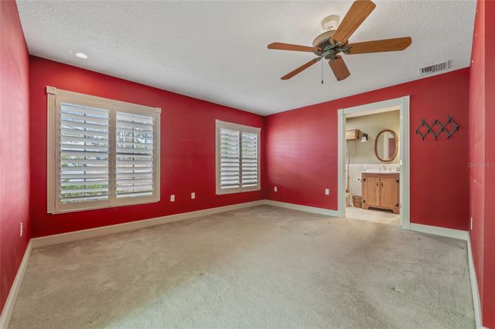 Image No.17-3 Bed House for sale